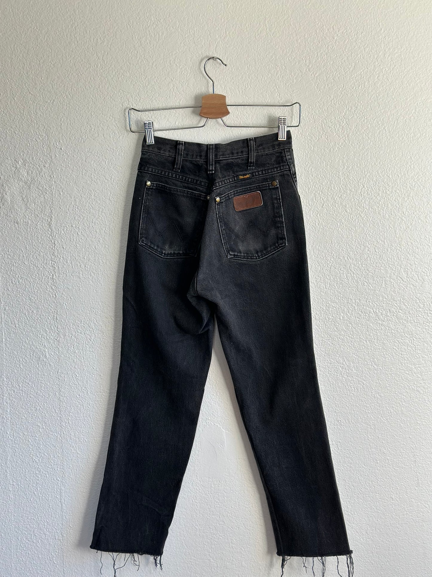 Cropped Wrangler Jeans