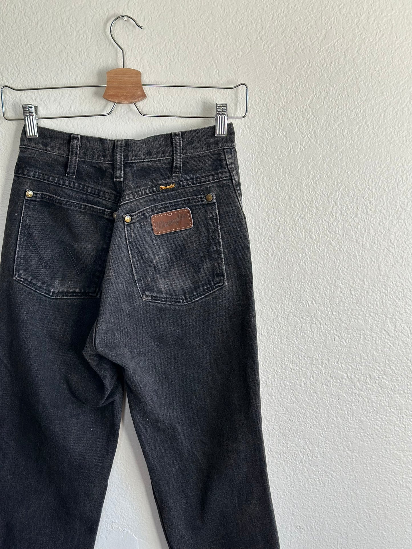 Cropped Wrangler Jeans